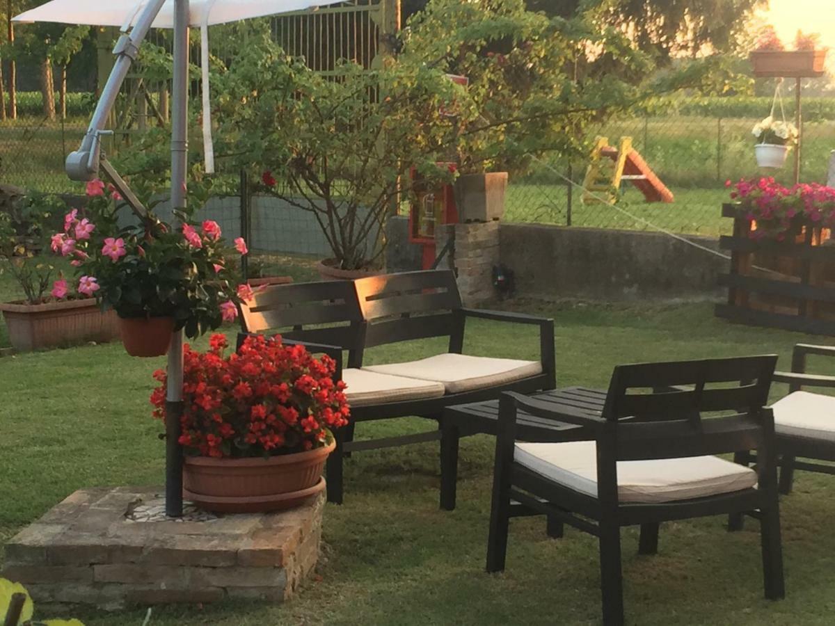 B&B Happiness In The Country Brescello Eksteriør bilde